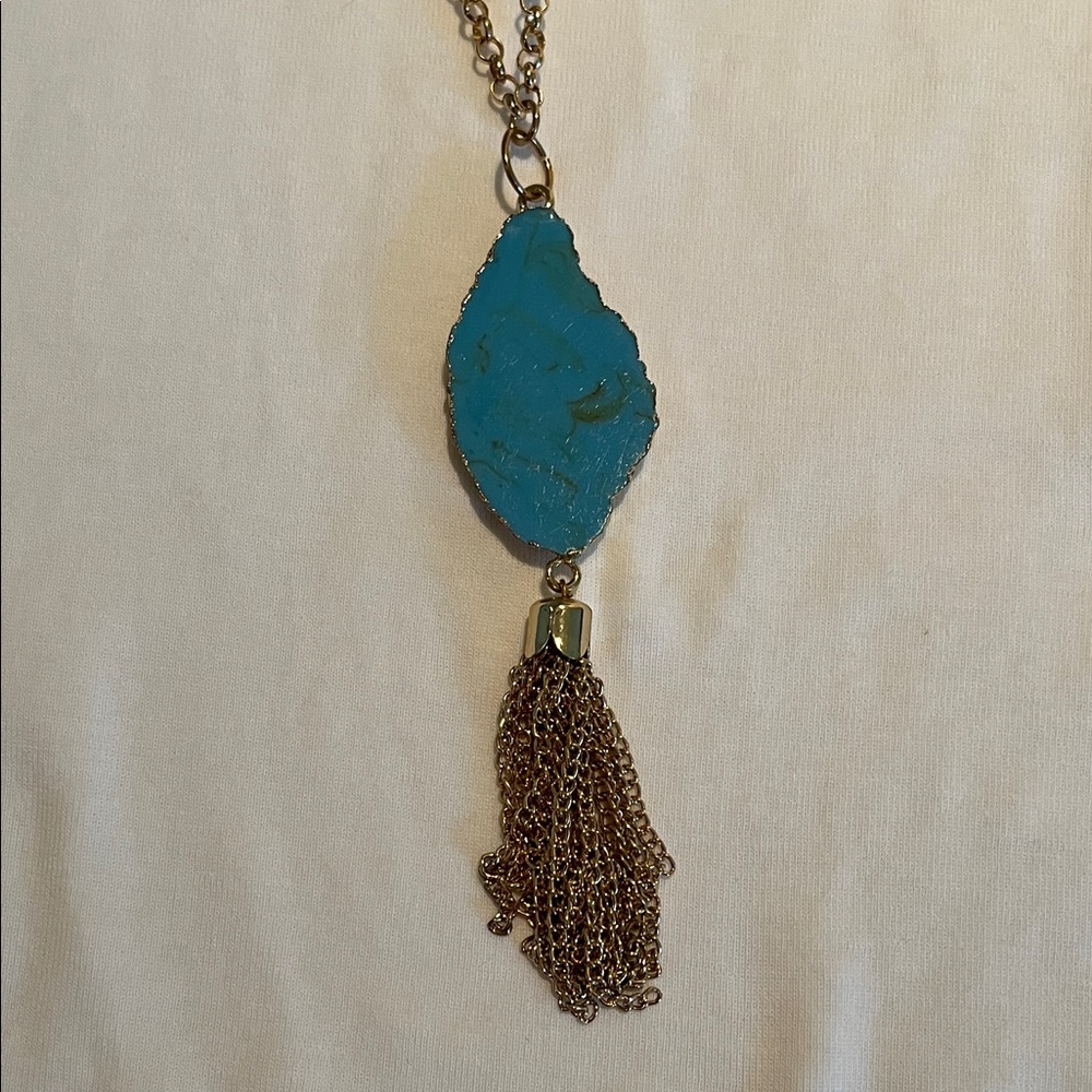 Elegant Gold Knotted Chain and Turquoise Colored Pendant with Tassel Necklace - Picture 6 of 9